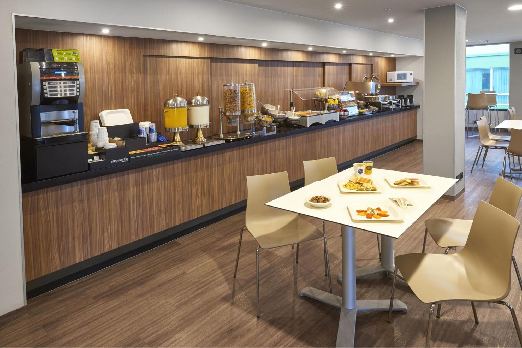 City Express By Marriott Monterrey Lindavista Guadalupe  Bagian luar foto