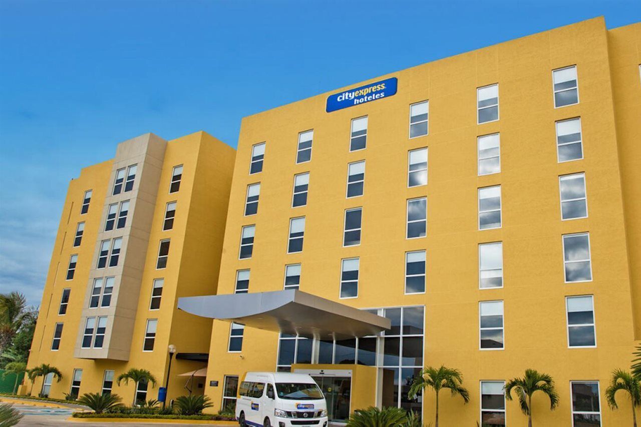 City Express By Marriott Monterrey Lindavista Guadalupe  Bagian luar foto